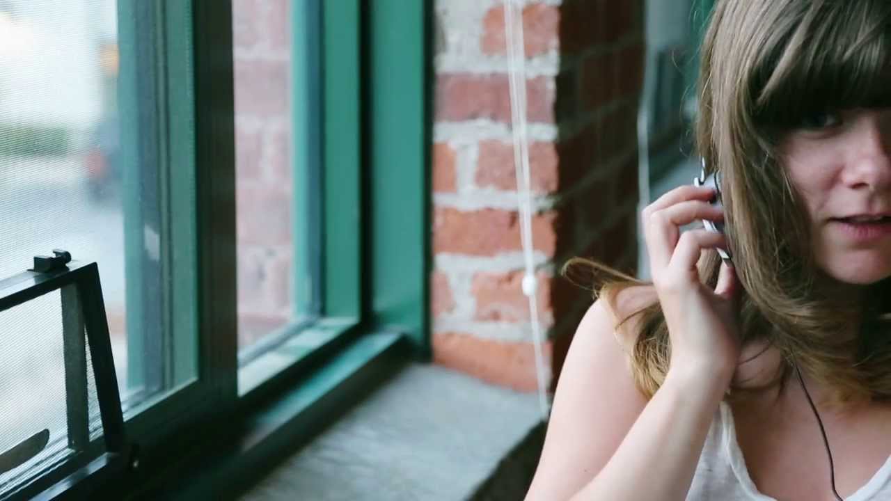 Allison Weiss – Wait for Me (Music Video)
