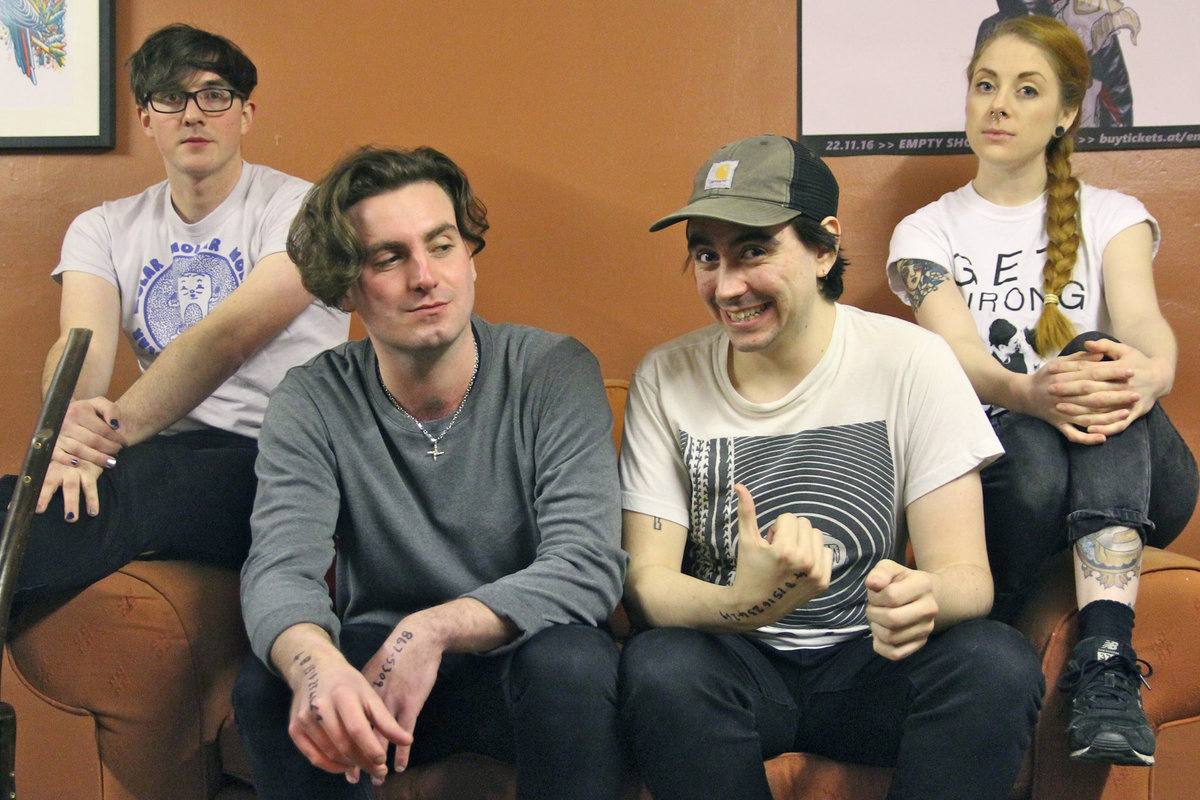 Pale Kids – Holy Mess (EP Review)