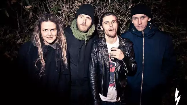 Vånna Inget – Främlingar (Stream)